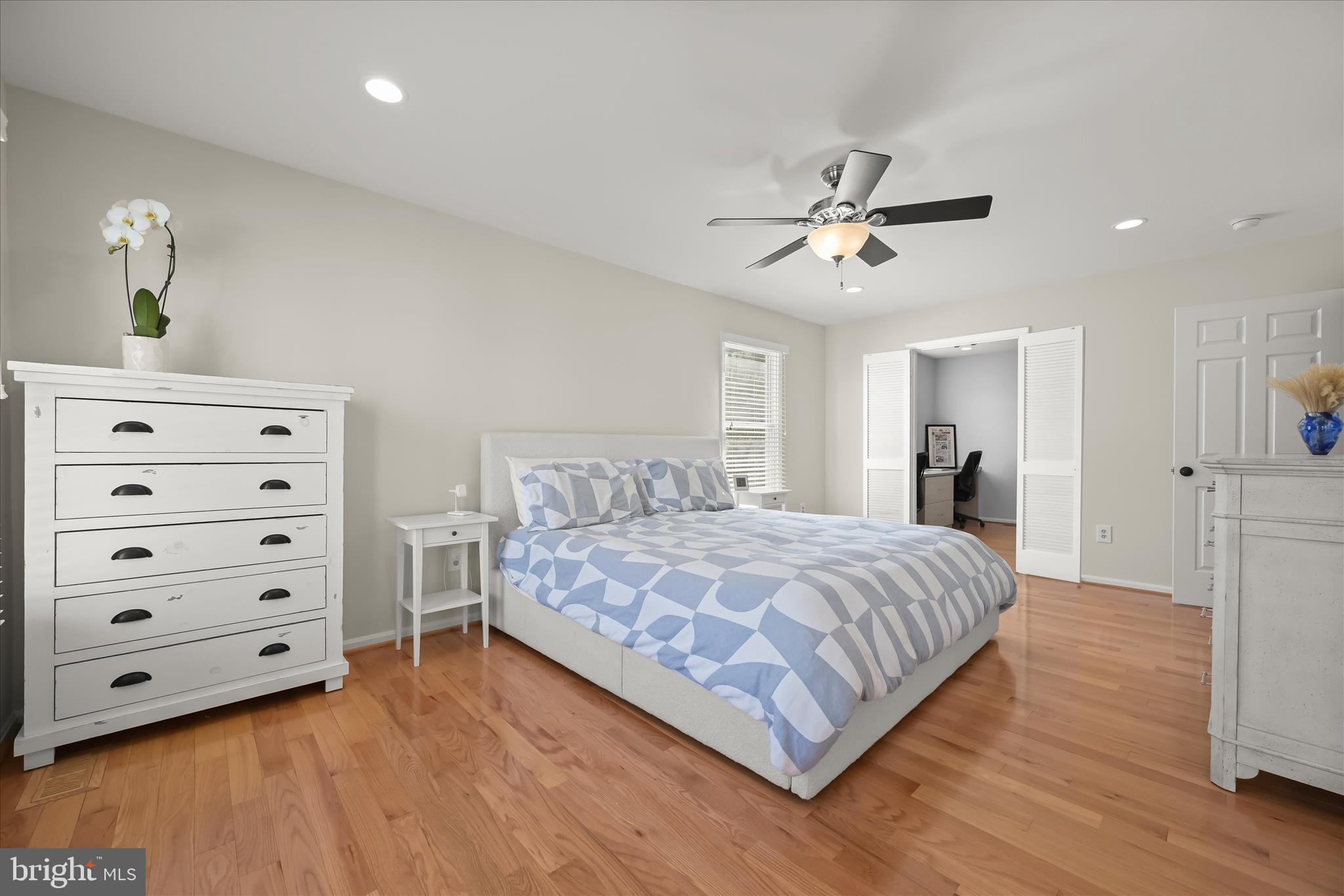 BURLEIGH MANOR - Residential