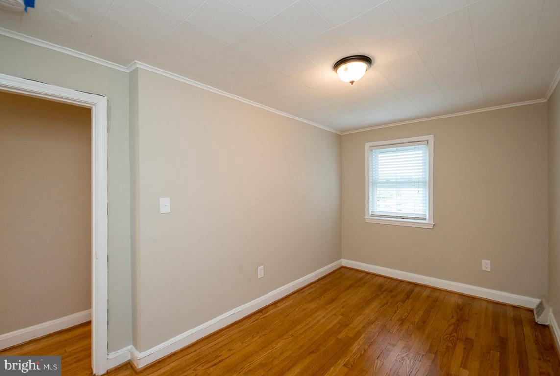 HAWTHORNE - Residential Lease