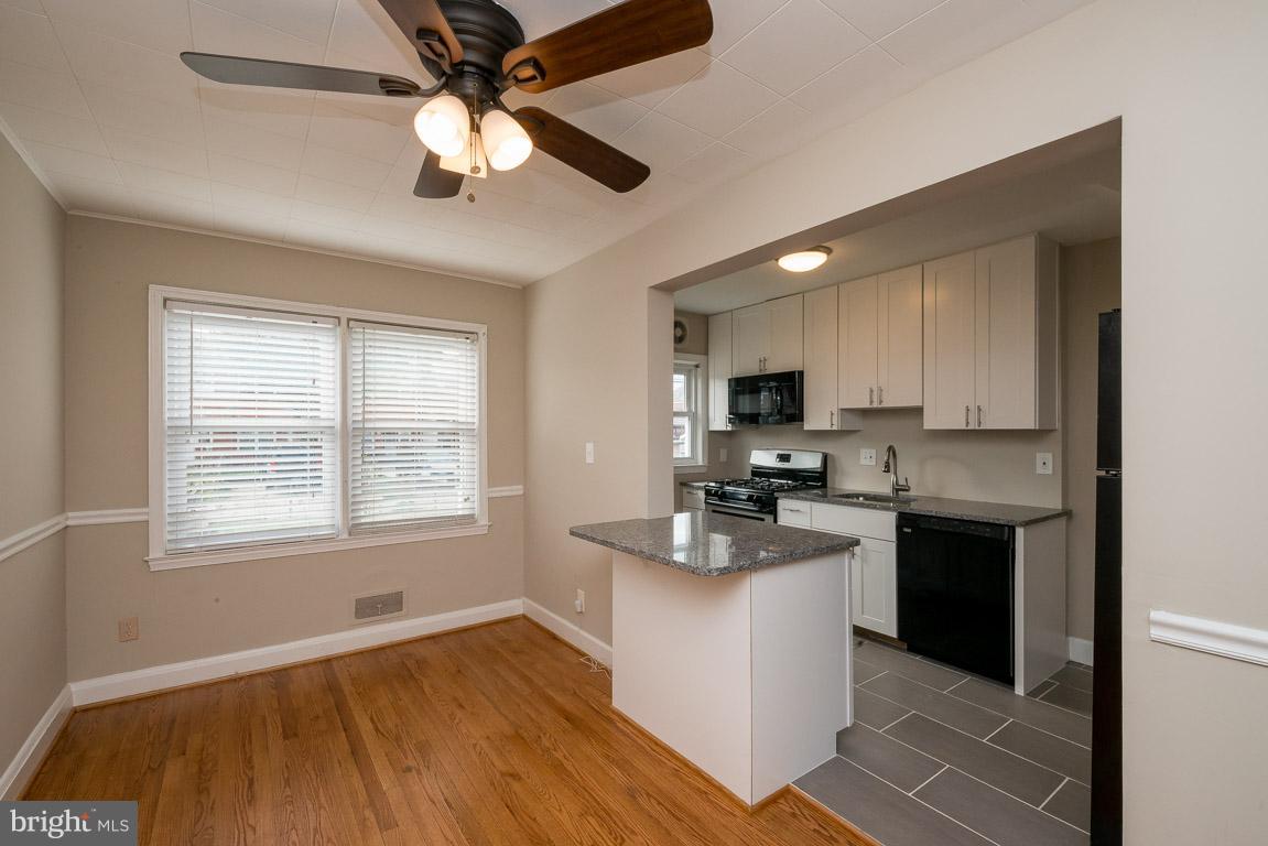 HAWTHORNE - Residential Lease