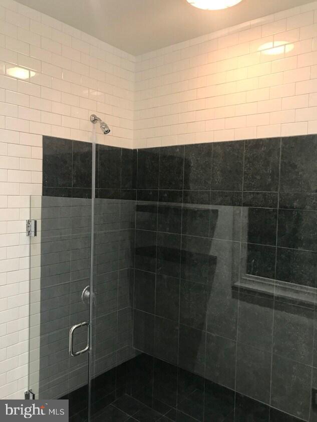 NORTHERN LIBERTIES - Commercial Sale