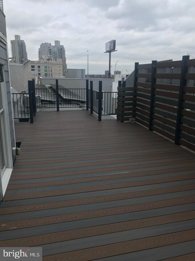 NORTHERN LIBERTIES - Commercial Sale