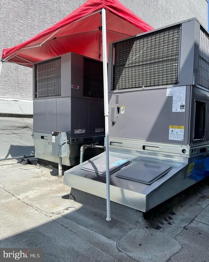 NORTHERN LIBERTIES - Commercial Sale