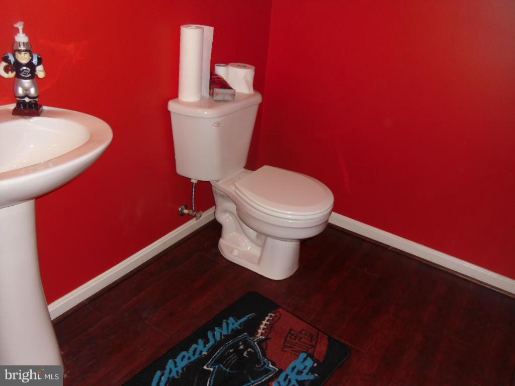 CARRIAGE PINES/LAKE VILL - Residential Lease