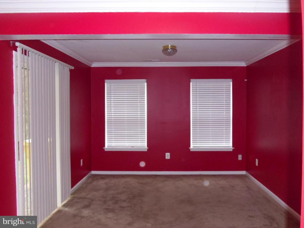 CARRIAGE PINES/LAKE VILL - Residential Lease