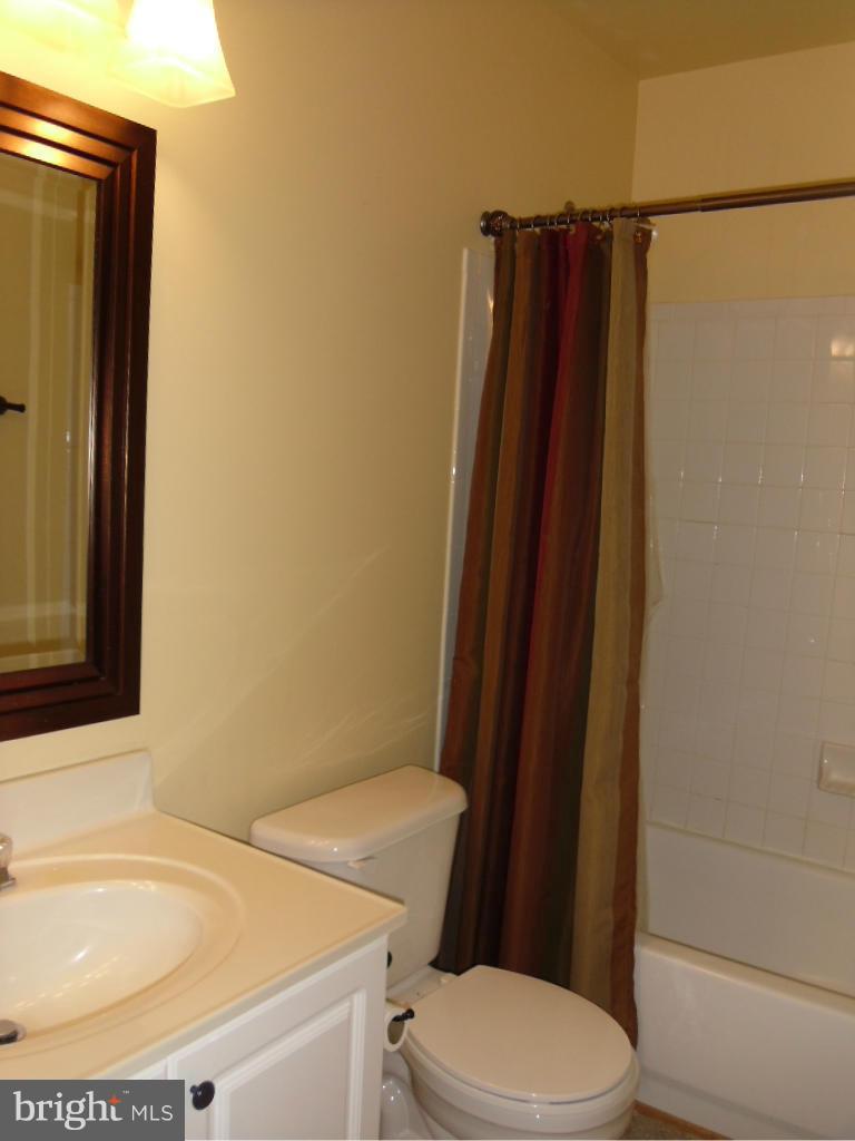 CARRIAGE PINES/LAKE VILL - Residential Lease