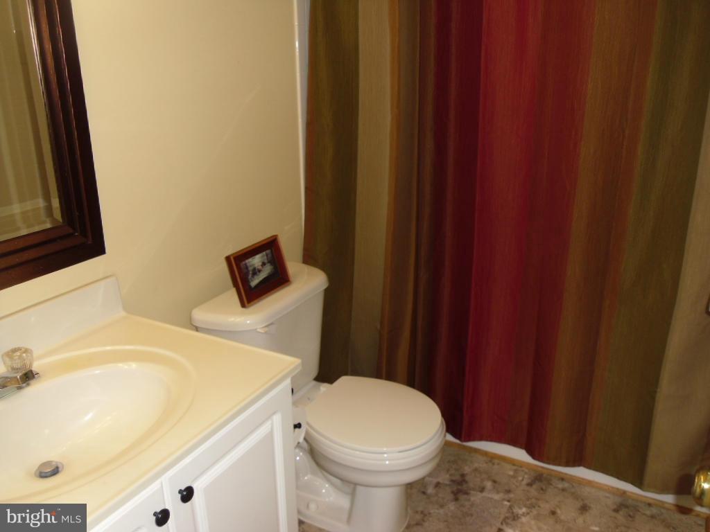 CARRIAGE PINES/LAKE VILL - Residential Lease