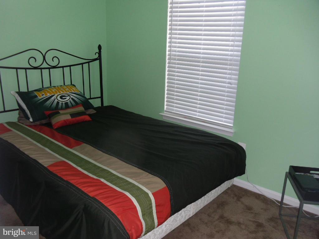 CARRIAGE PINES/LAKE VILL - Residential Lease