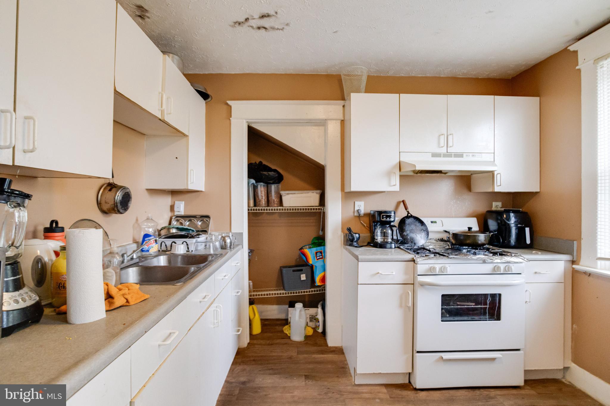 PARKVILLE - Residential Income