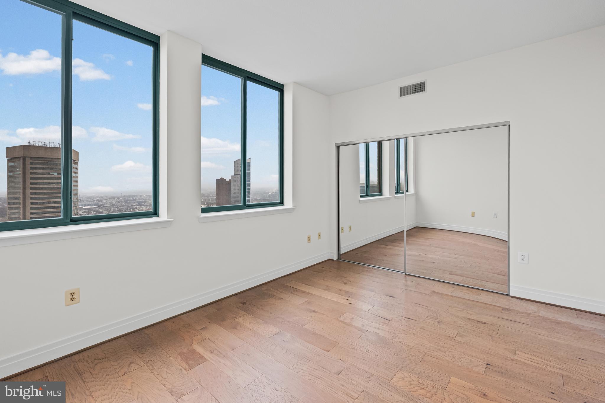 INNER HARBOR - Residential