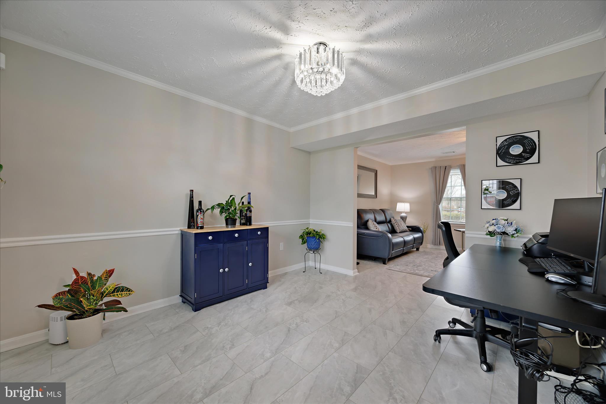 WESTLAKE VILLAGE - Residential