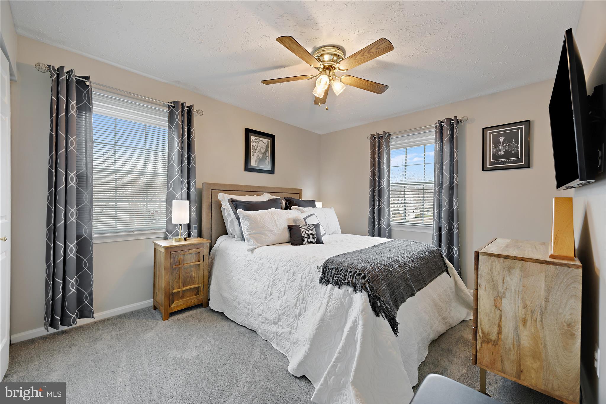 WESTLAKE VILLAGE - Residential