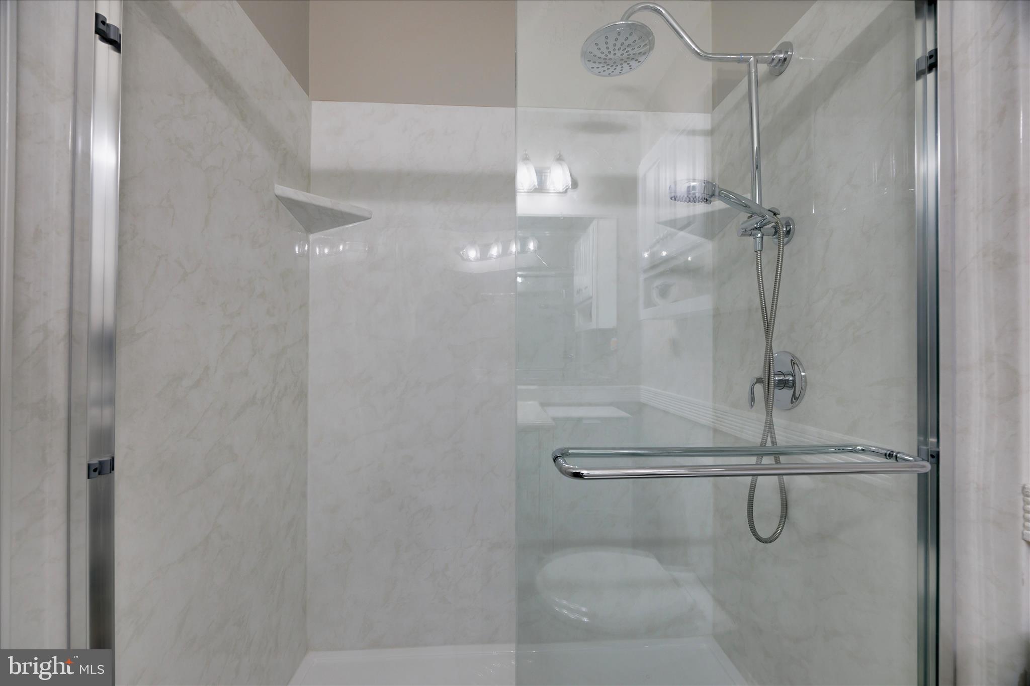 WESTLAKE VILLAGE - Residential