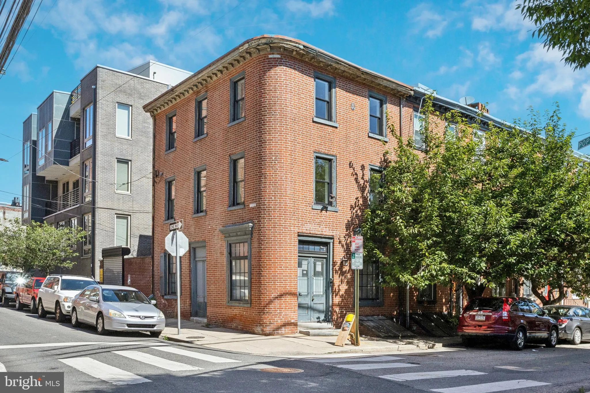 Philadelphia, Pennsylvania 19123, United States, 2 Bedrooms Bedrooms, ,2 BathroomsBathrooms,Residential,Pending,112146