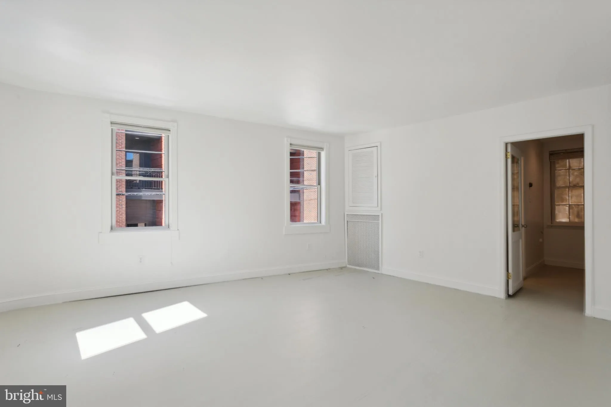 Philadelphia, Pennsylvania 19123, United States, 2 Bedrooms Bedrooms, ,2 BathroomsBathrooms,Residential,Pending,112146