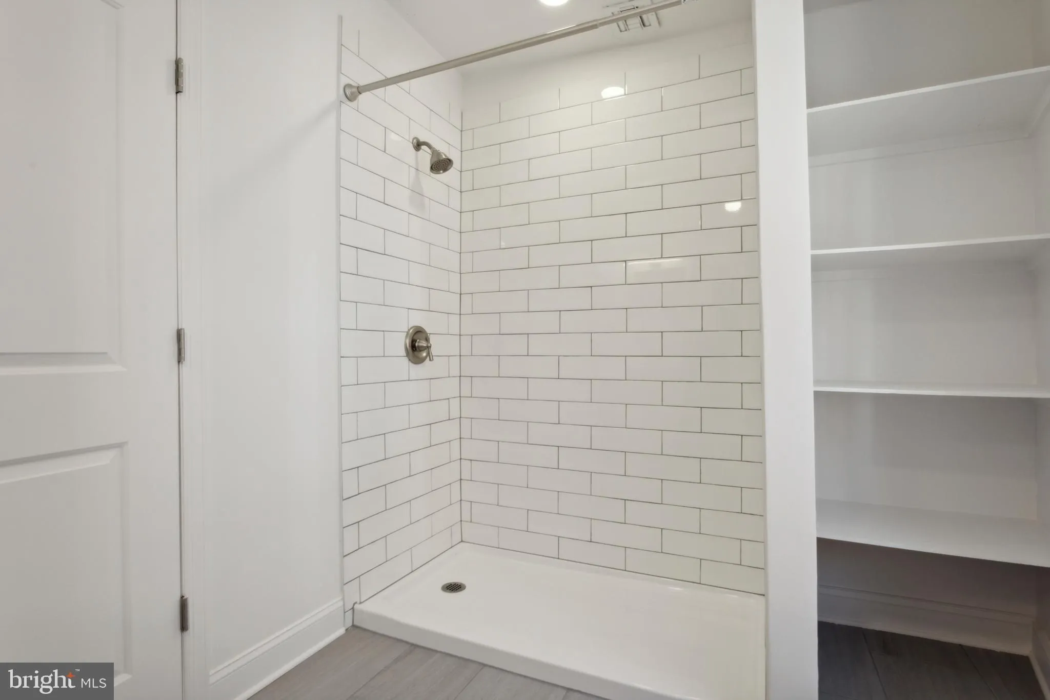 Philadelphia, Pennsylvania 19123, United States, 2 Bedrooms Bedrooms, ,2 BathroomsBathrooms,Residential,Pending,112146