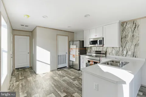 20 Marcia Memorial Circle, Jackson, NJ MLS: NJOC2038854