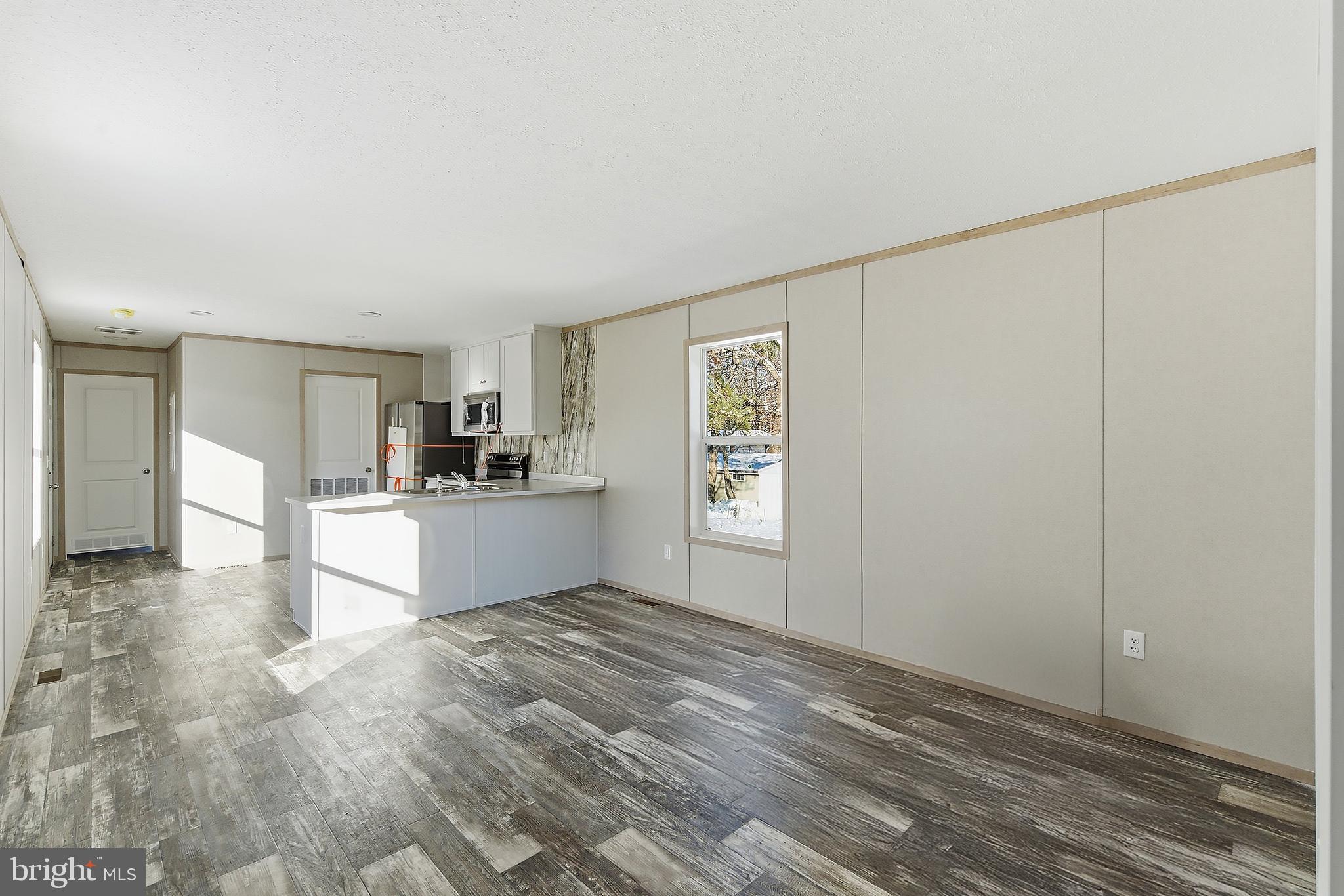 20 MARCIA MEMORIAL CIRCLE