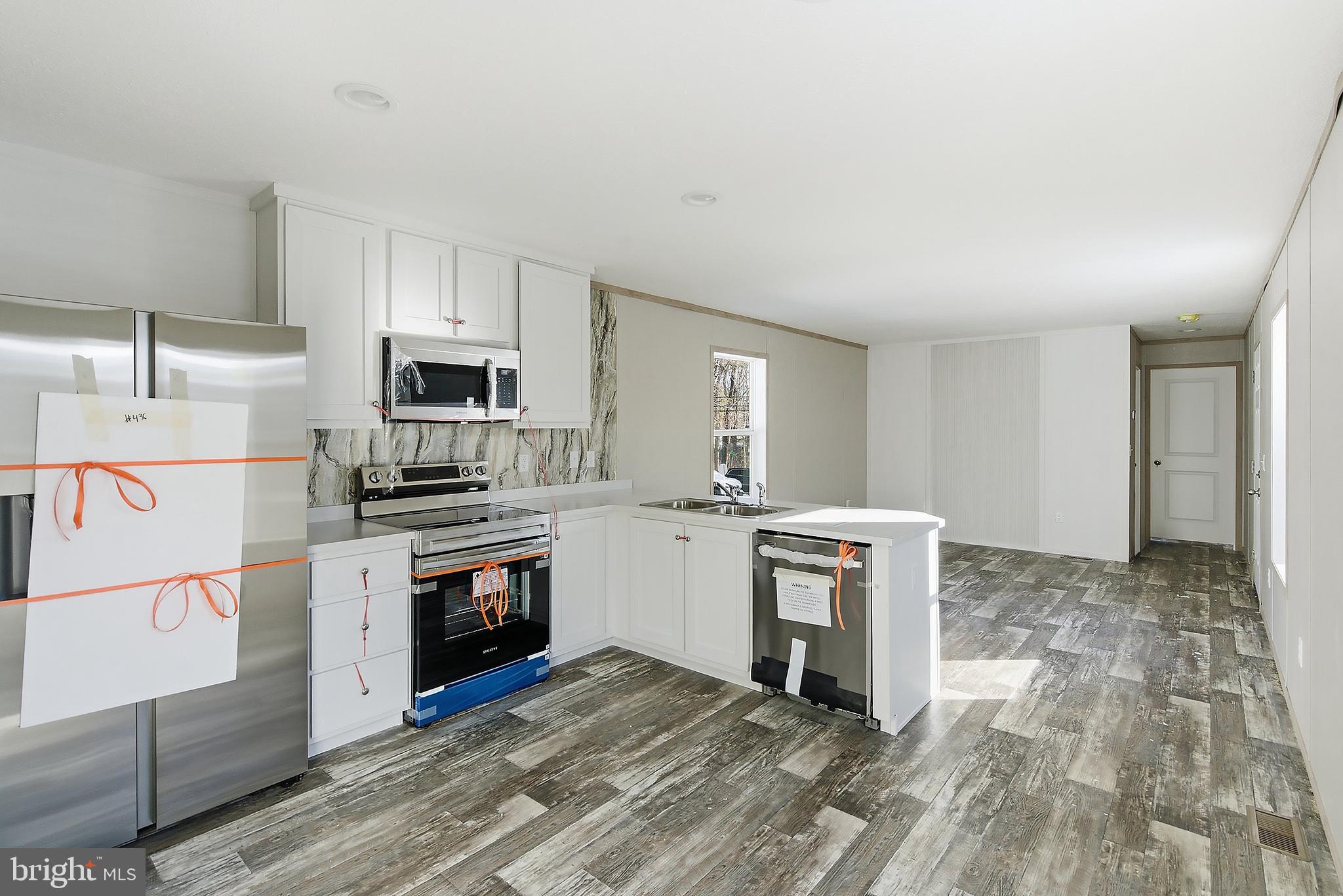 20 MARCIA MEMORIAL CIRCLE