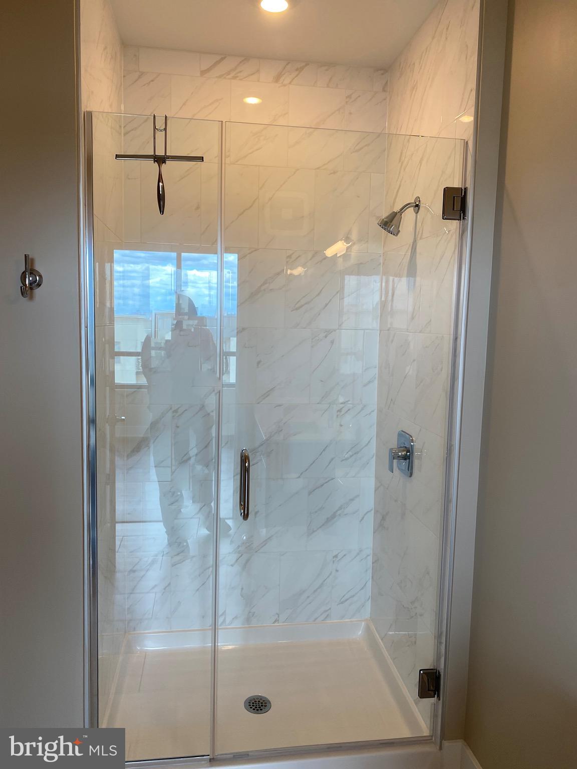 OXON HILL - Residential Lease