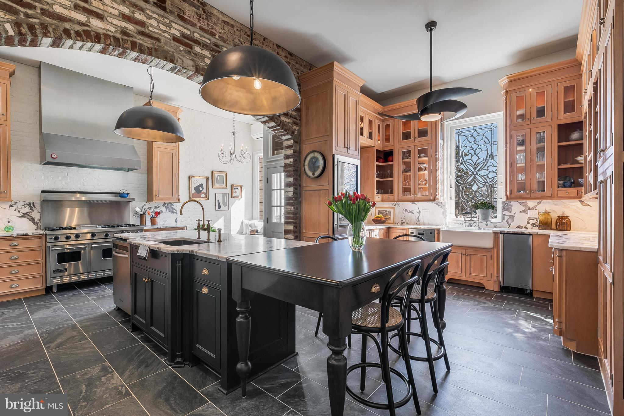 HISTORIC DISTRICT - Residential