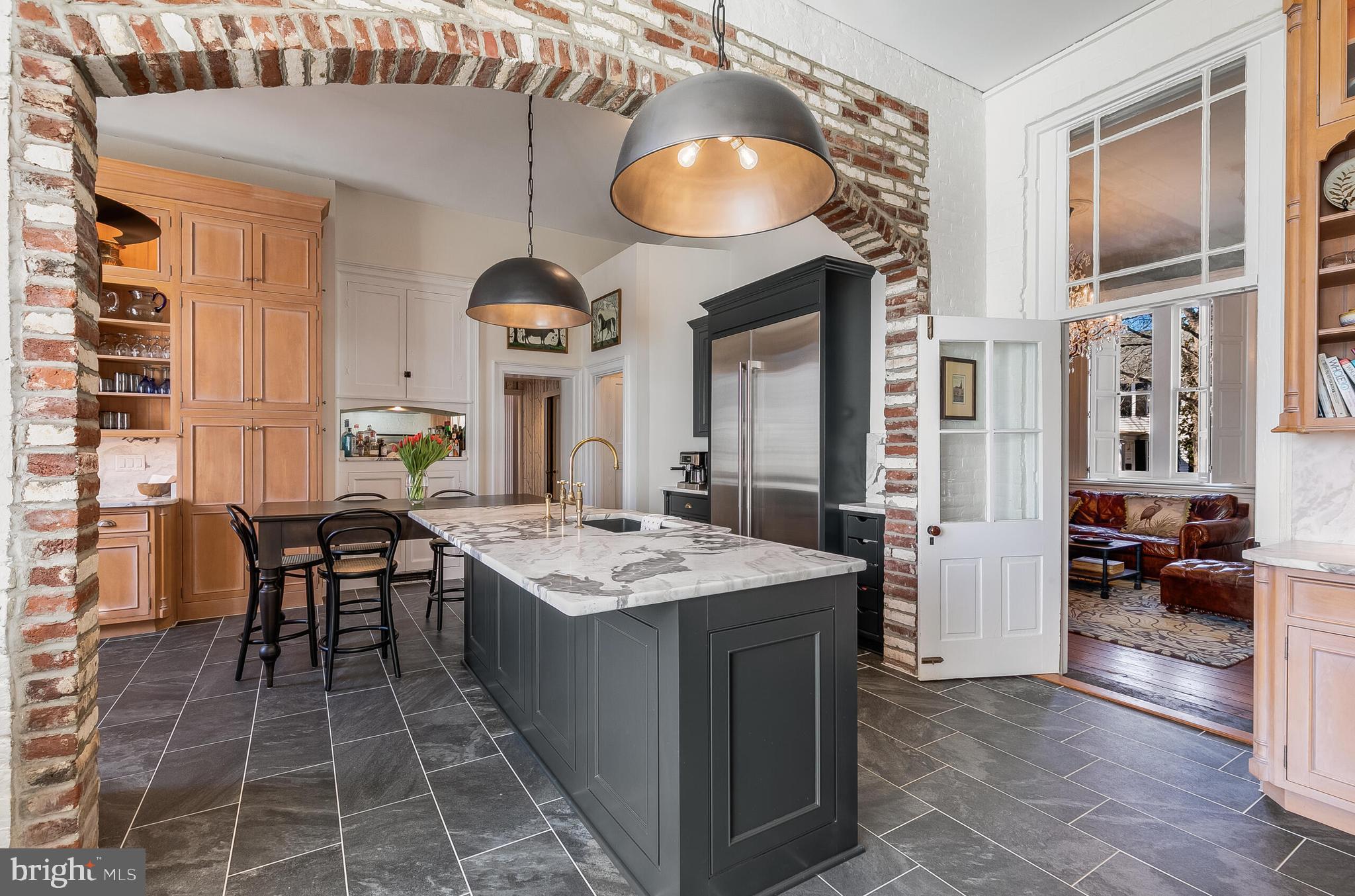 HISTORIC DISTRICT - Residential