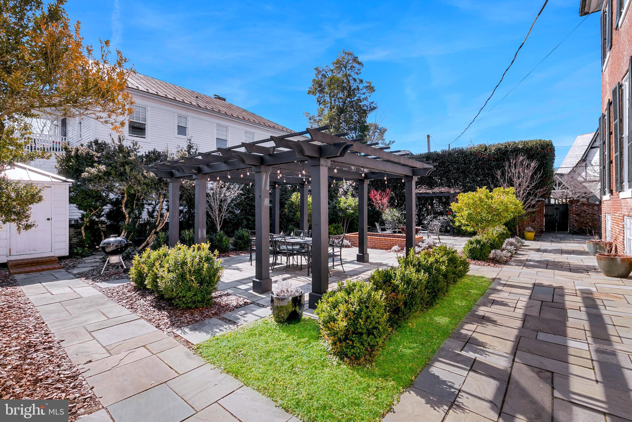 HISTORIC DISTRICT - Residential