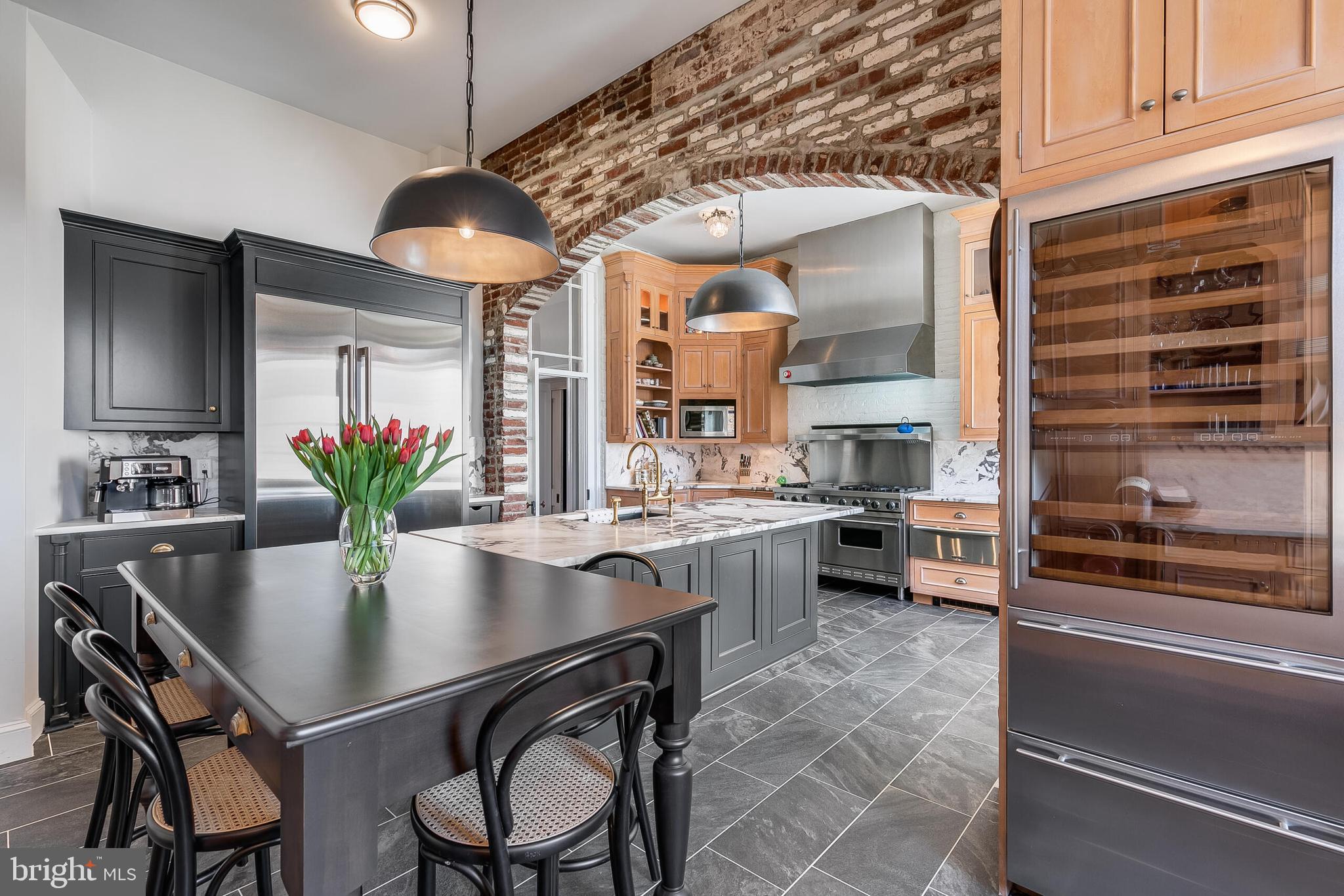 HISTORIC DISTRICT - Residential