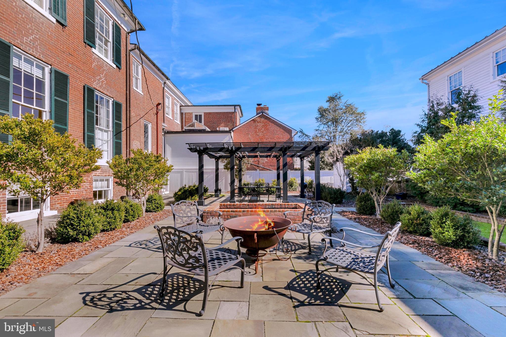 HISTORIC DISTRICT - Residential