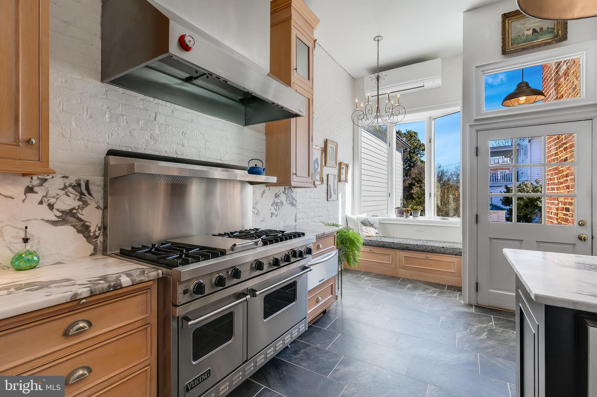 HISTORIC DISTRICT - Residential