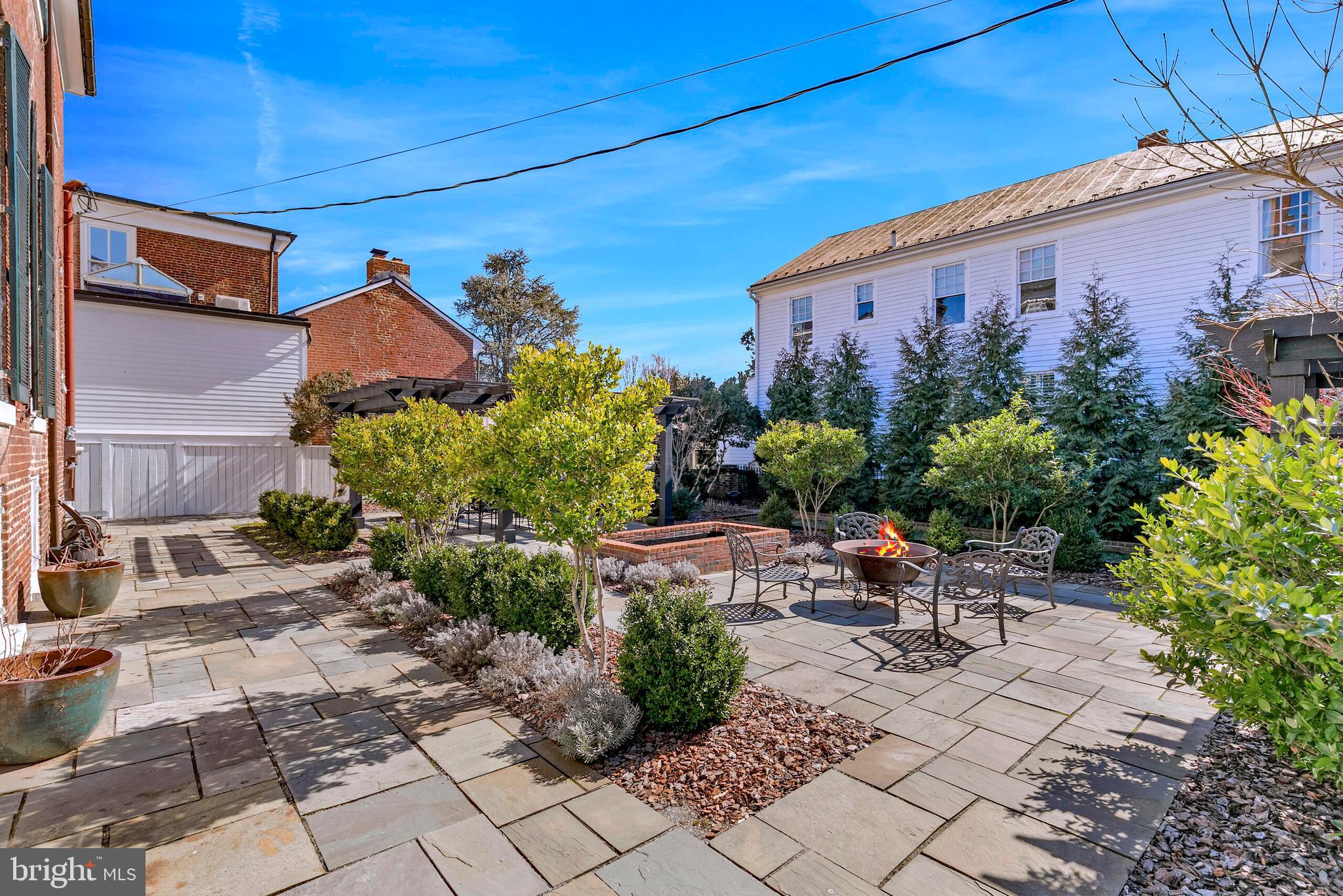 HISTORIC DISTRICT - Residential