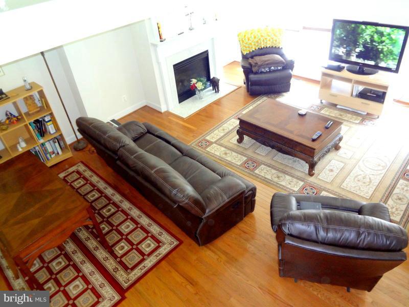 LAUREL RIDGE CROSSING - Residential