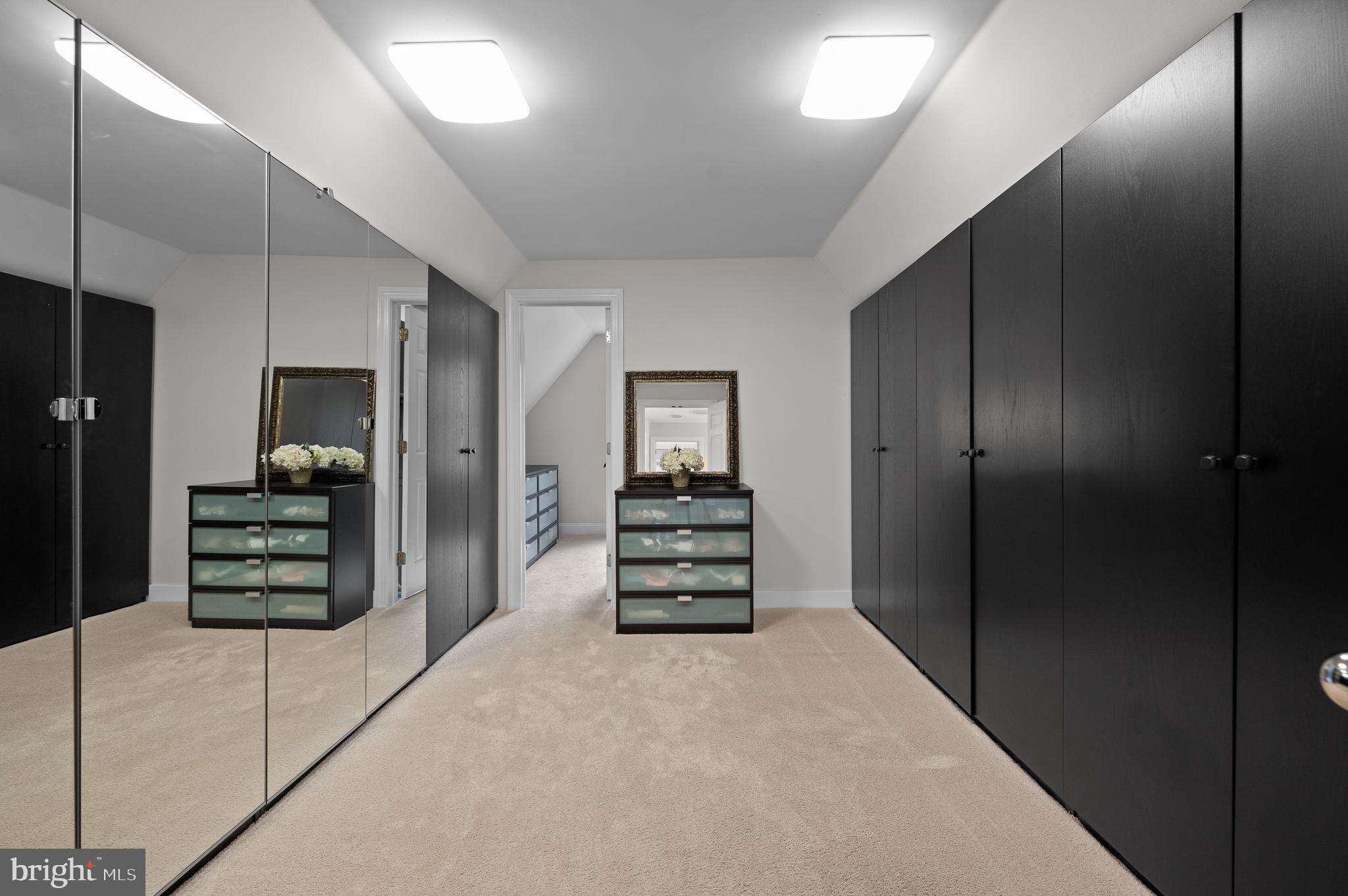 TREYBURN - Residential