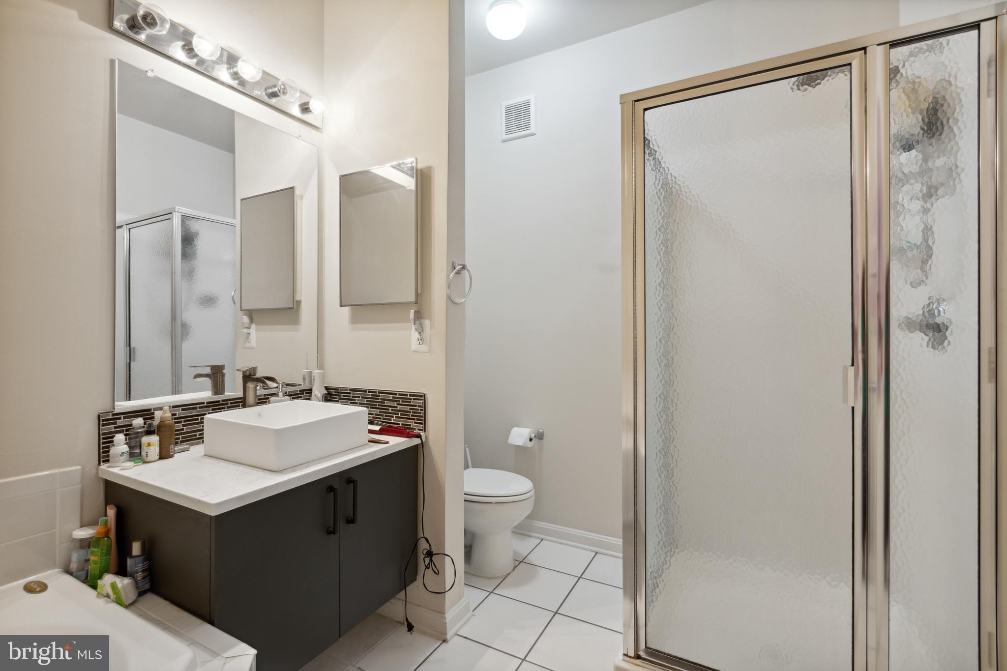 WESTBRIAR PLAZA - Residential Lease