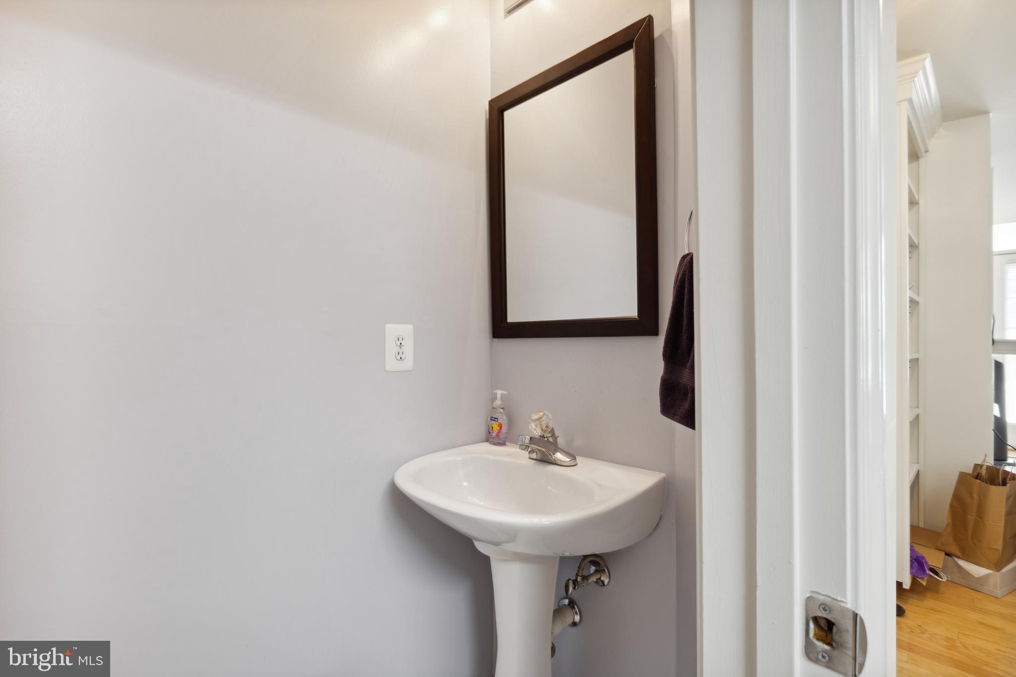 WESTBRIAR PLAZA - Residential Lease