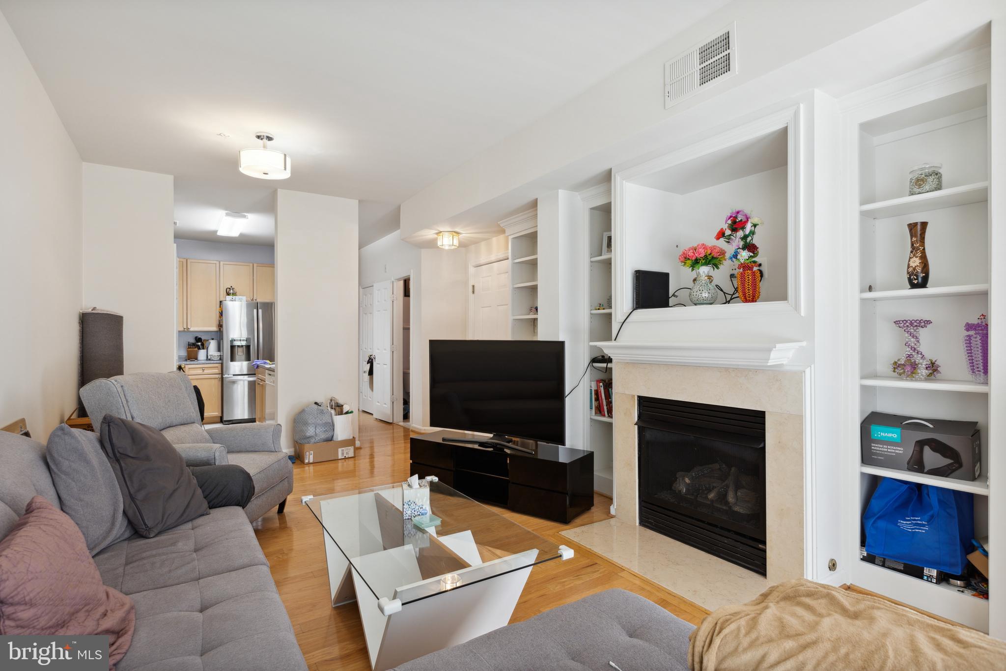 WESTBRIAR PLAZA - Residential Lease