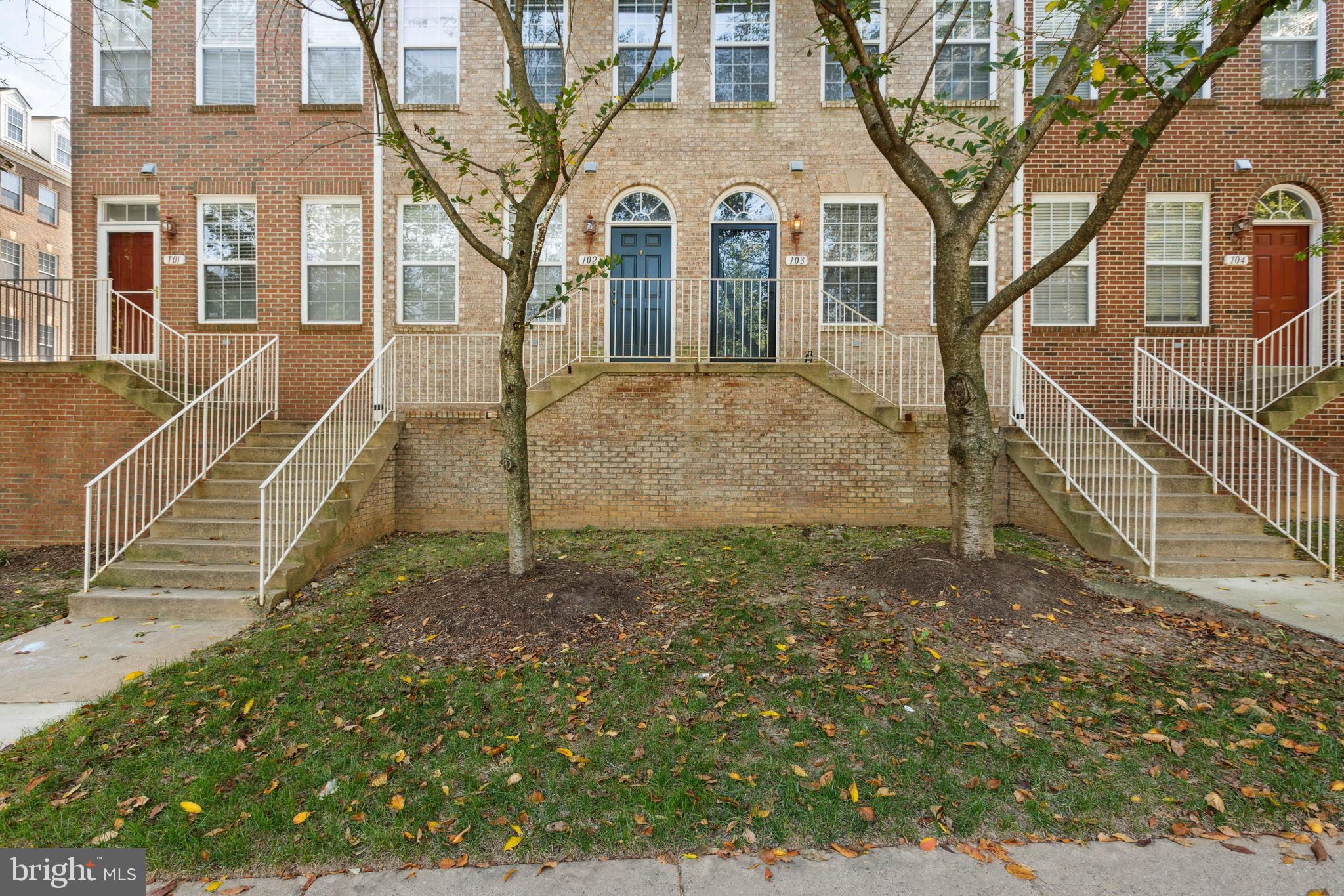 WESTBRIAR PLAZA - Residential Lease