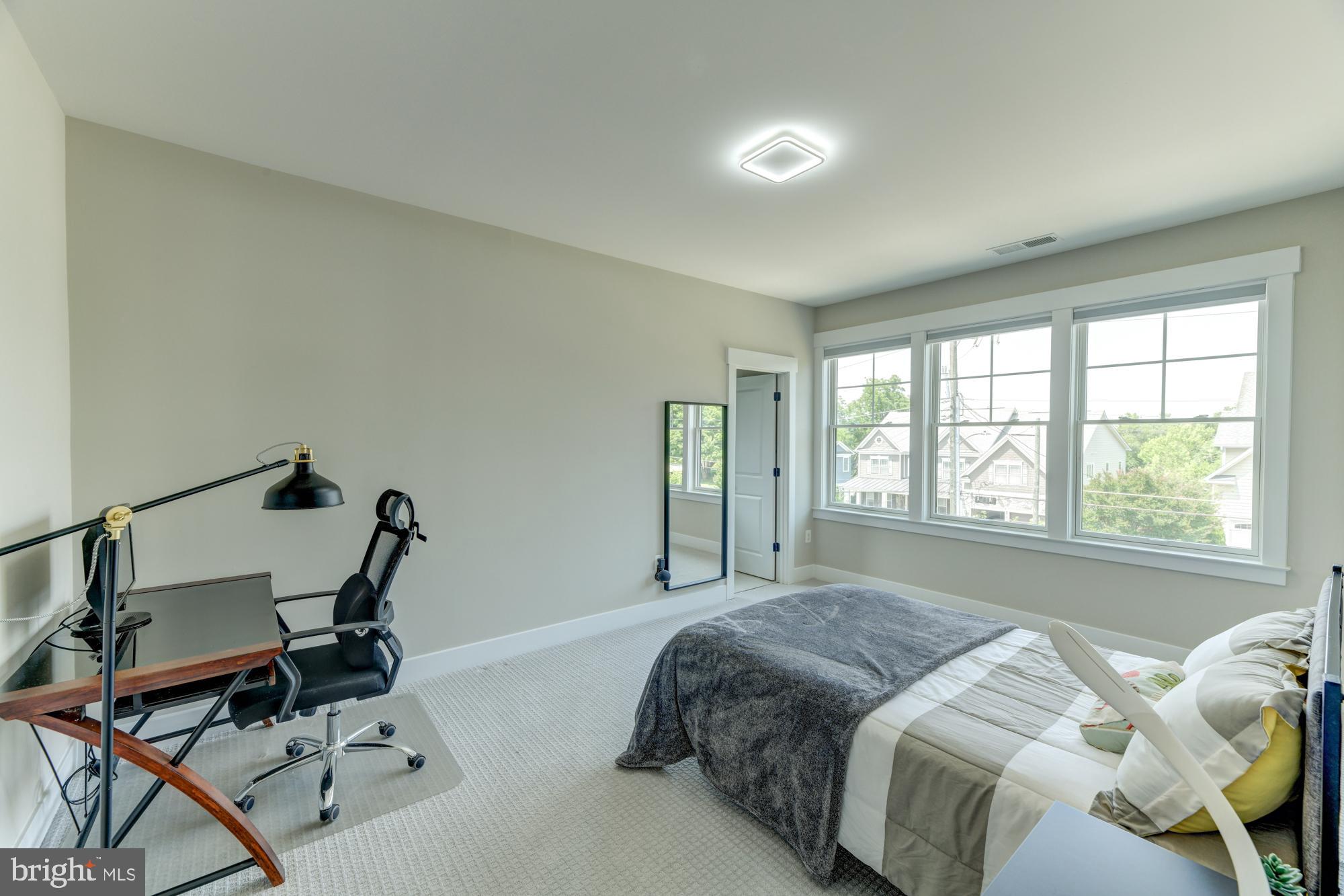 CHESTERBROOK GARDENS - Residential