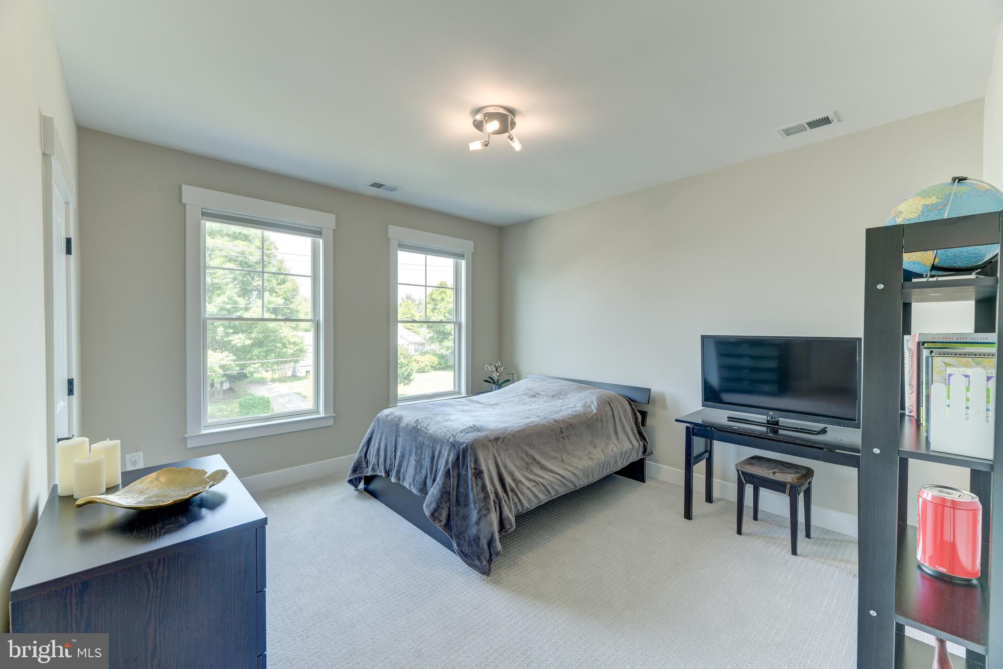 CHESTERBROOK GARDENS - Residential