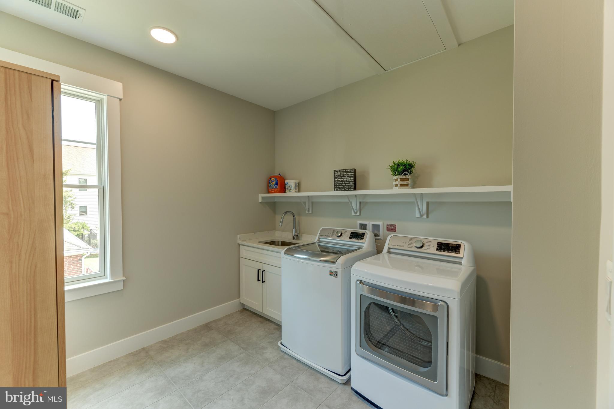 CHESTERBROOK GARDENS - Residential