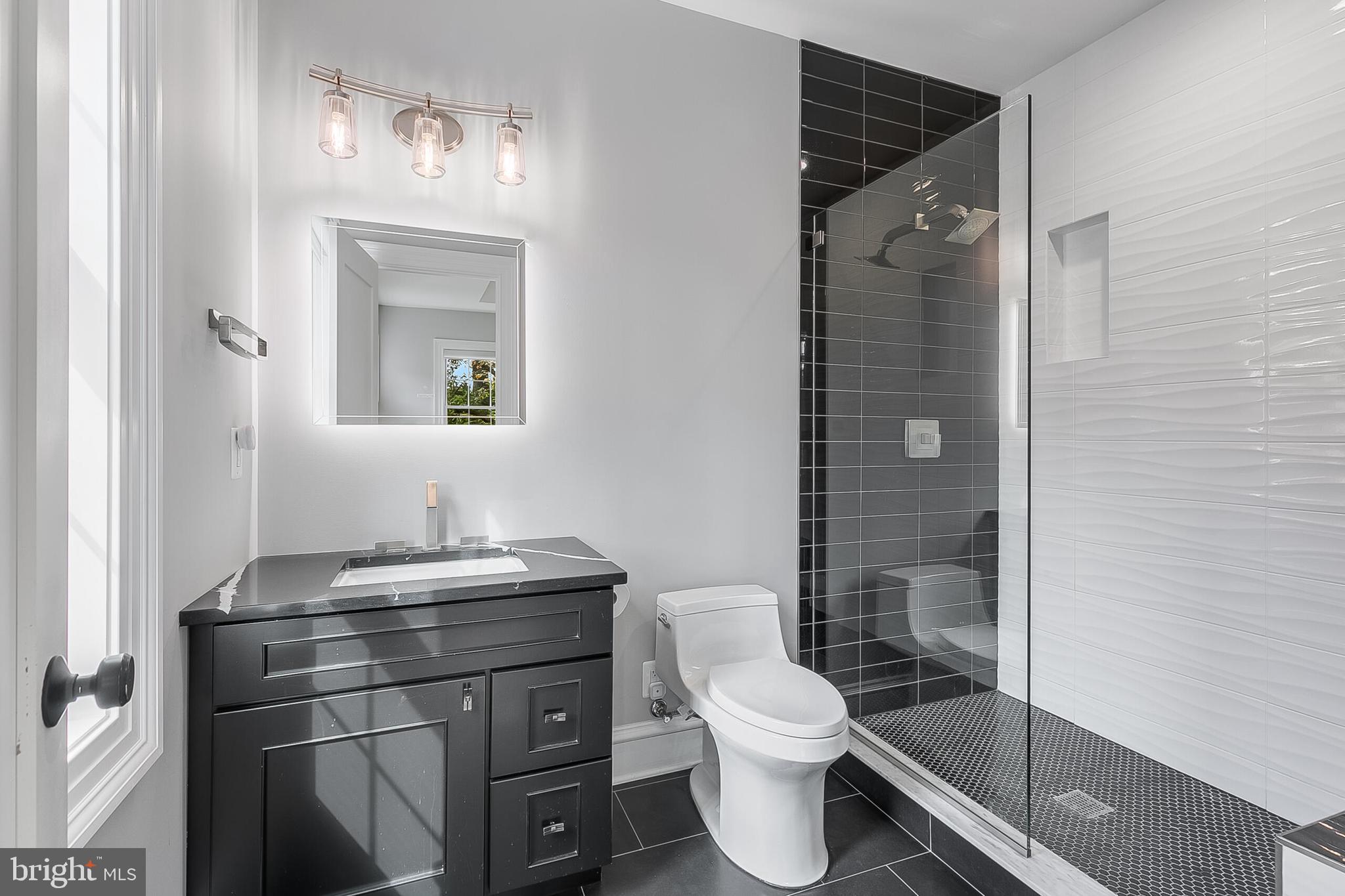 RIVER OAKS - Residential