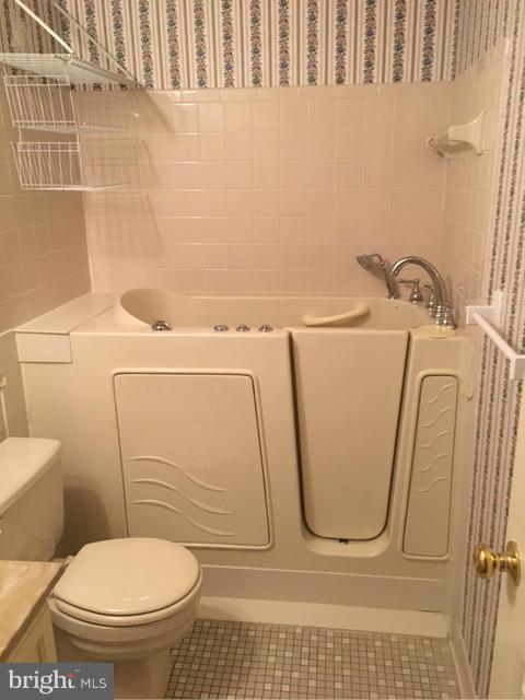 HERITAGE HARBOUR - Residential Lease