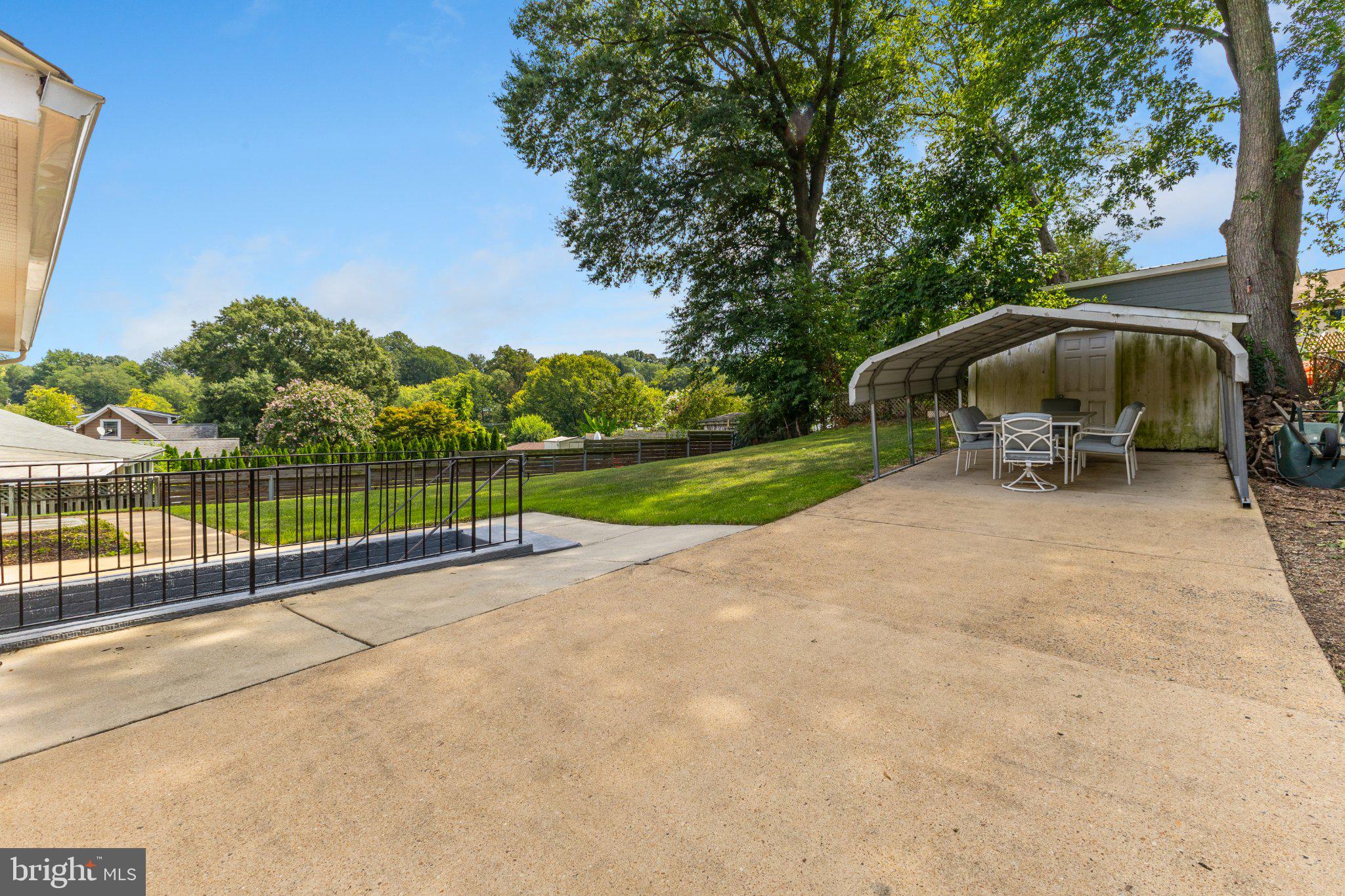 3709 HEATHER COURT