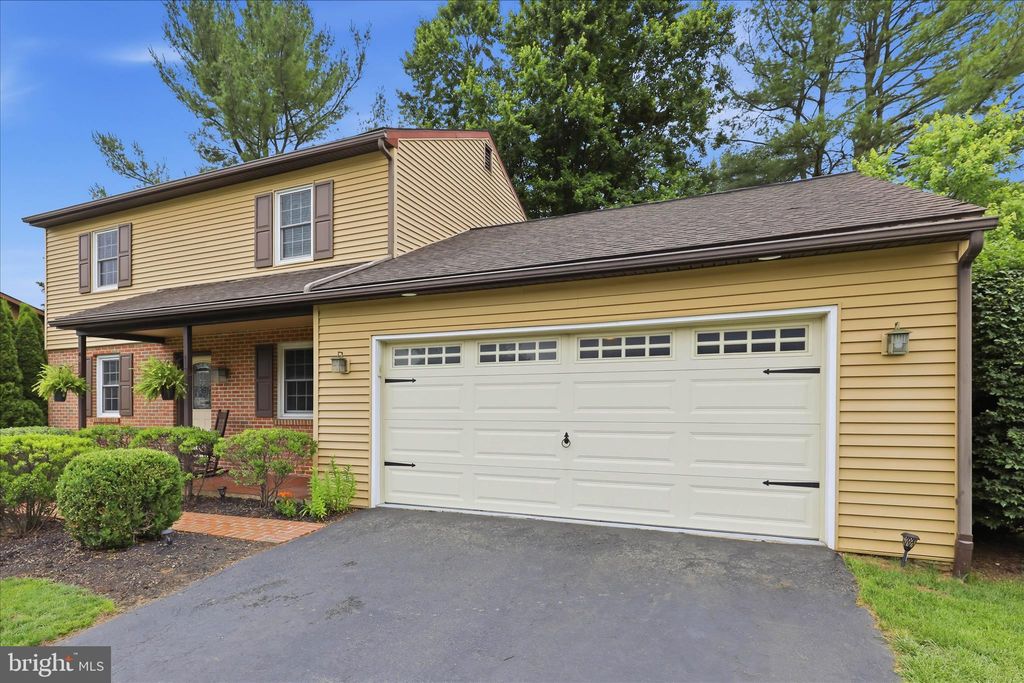 Photo of 1282 Winchester Drive, LANCASTER, PA 17601 (MLS # PALA2089908)