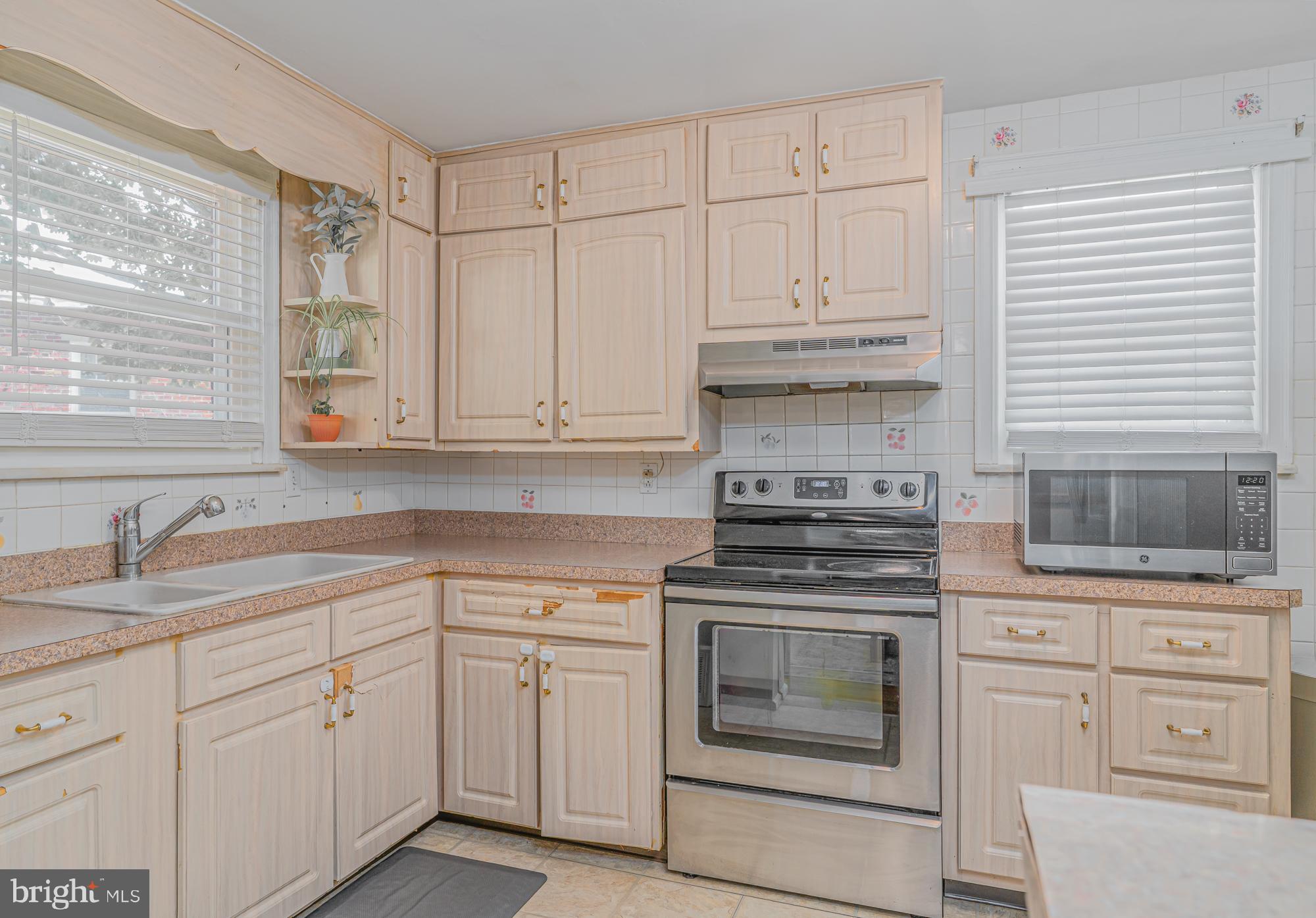 WISSAHICKON HILLS - Residential