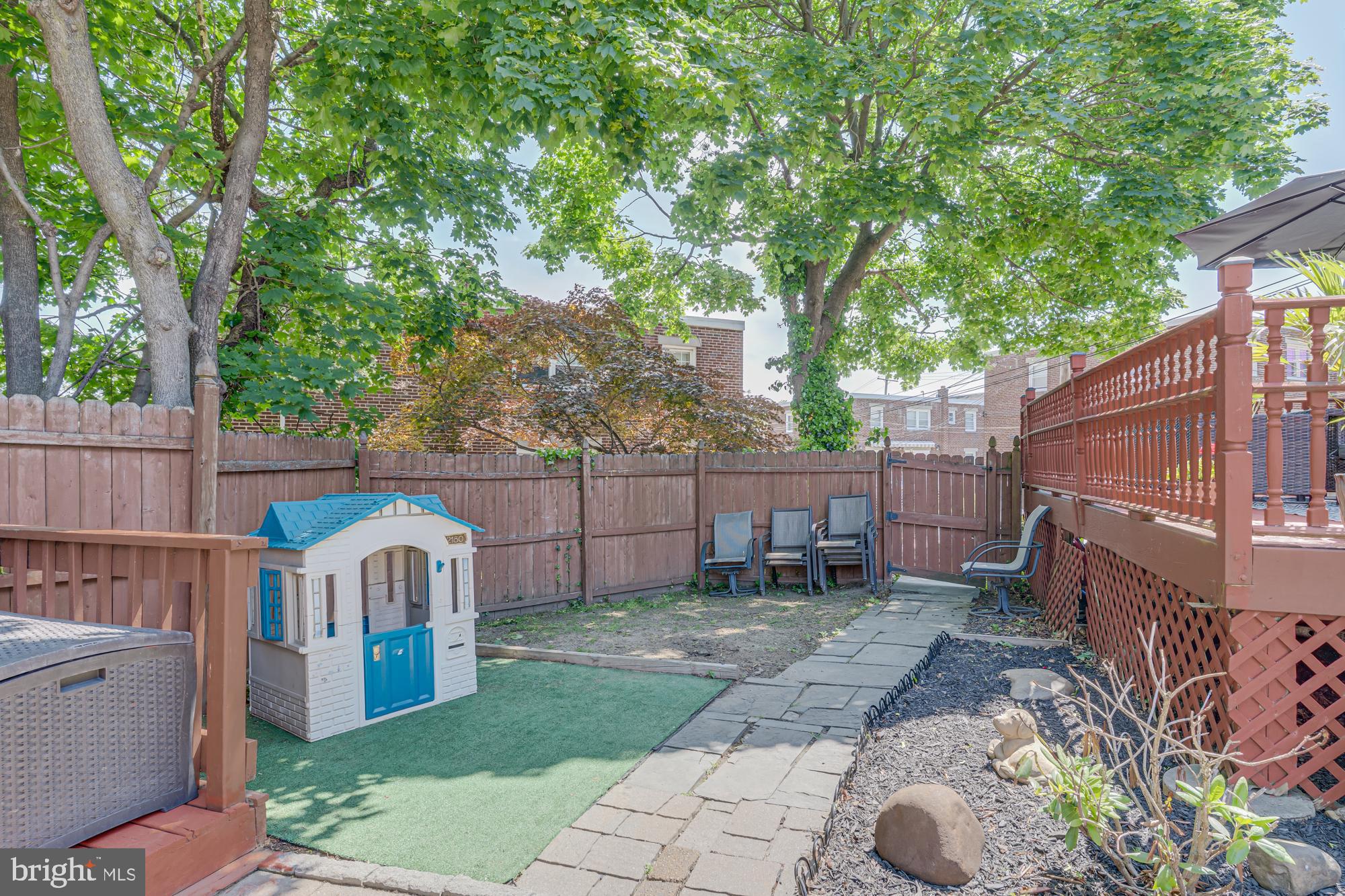 WISSAHICKON HILLS - Residential