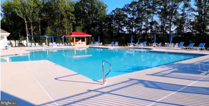 FOUR SEASONS AT BELLE TERRE - Residential