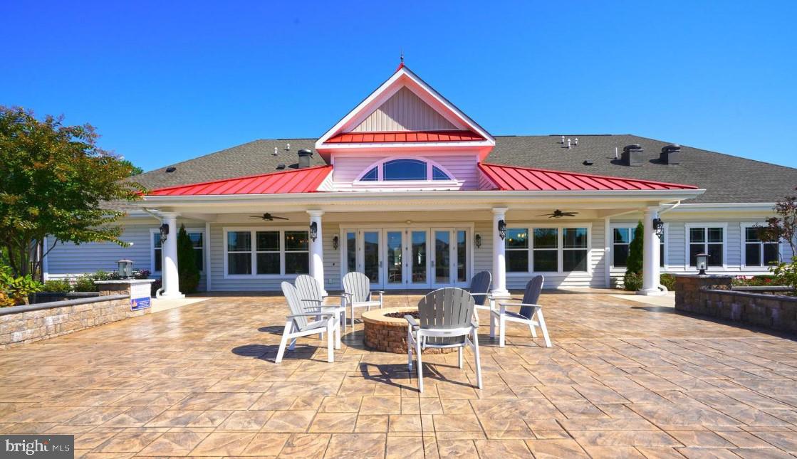 FOUR SEASONS AT BELLE TERRE - Residential