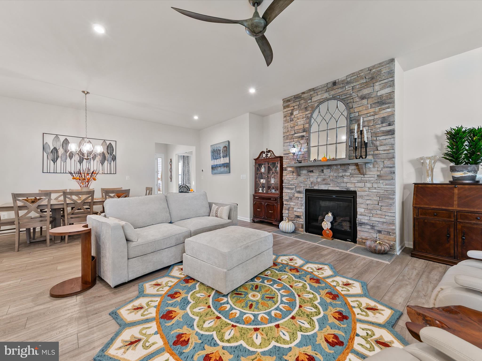 FOUR SEASONS AT BELLE TERRE - Residential