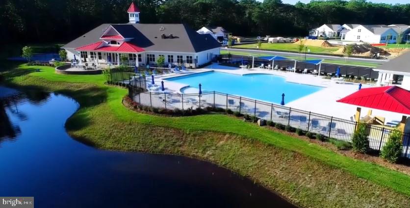 FOUR SEASONS AT BELLE TERRE - Residential