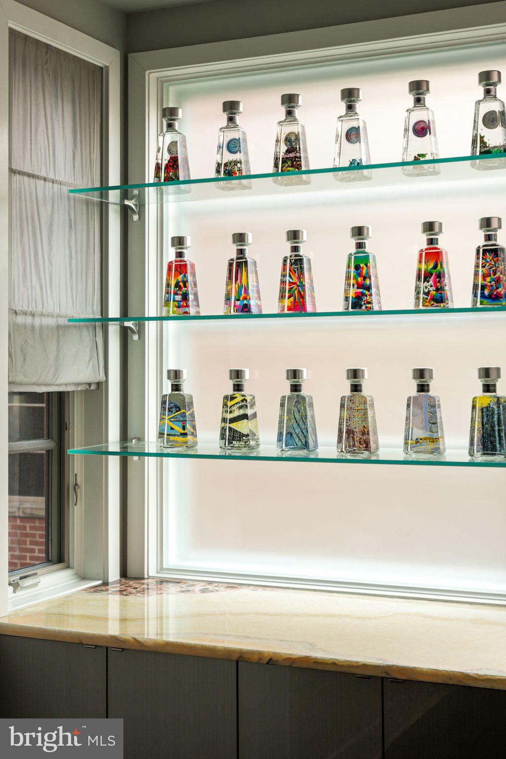 AVENUE OF THE ARTS - Residential